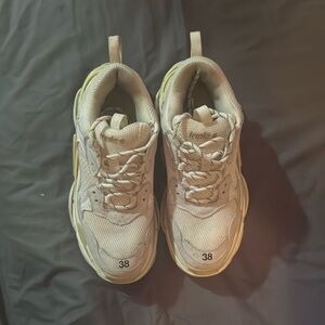 Balenciaga Triple S